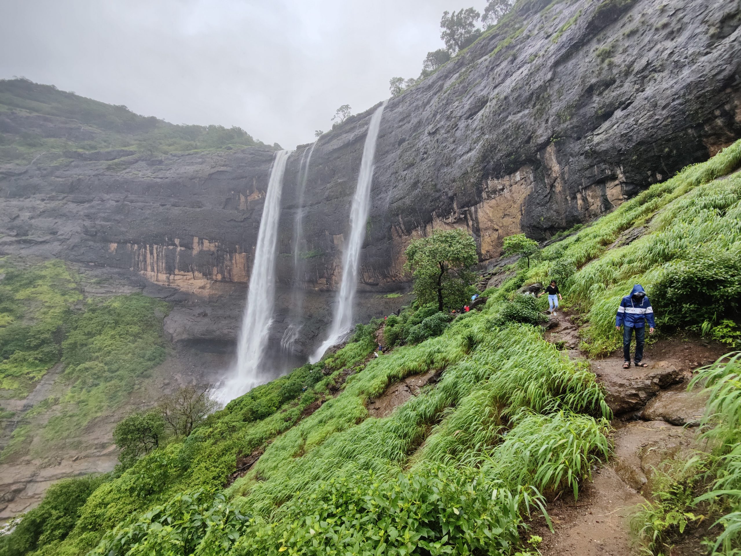 Trek à la cascade de Kataldhar